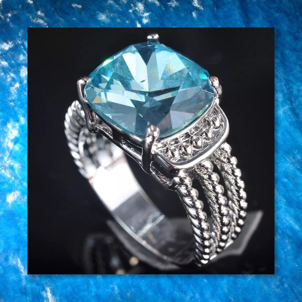JUST IN🆕 Deep Blue Zircon White GF Ring